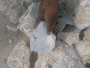  - Raw  Magnesite Lumps 44% MGO