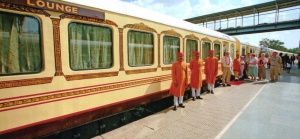  - India by Train Tour